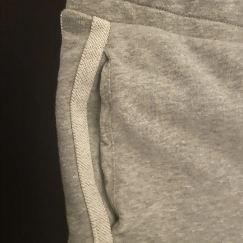 Goodfellow & Co Men's Tapered Jogger Pants  Cement 100% Cotton Men's Medium - Picture 5 of 6